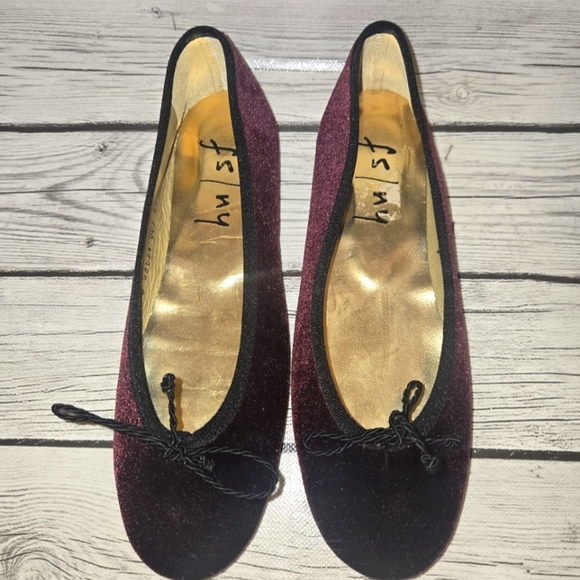 French Sole Shoes - FS/NY Wmens Velvet Round Toe Slip On Ballet Flats Burgundy Size 37